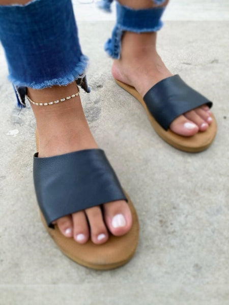 Miranda - Crystal Baguette Anklet